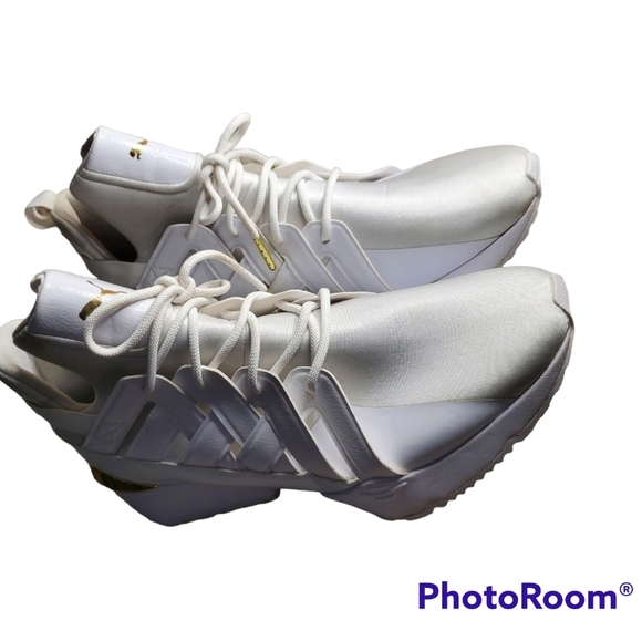 Puma - Muse Echo New School Women's- Sz 11 - Picture 11 of 12